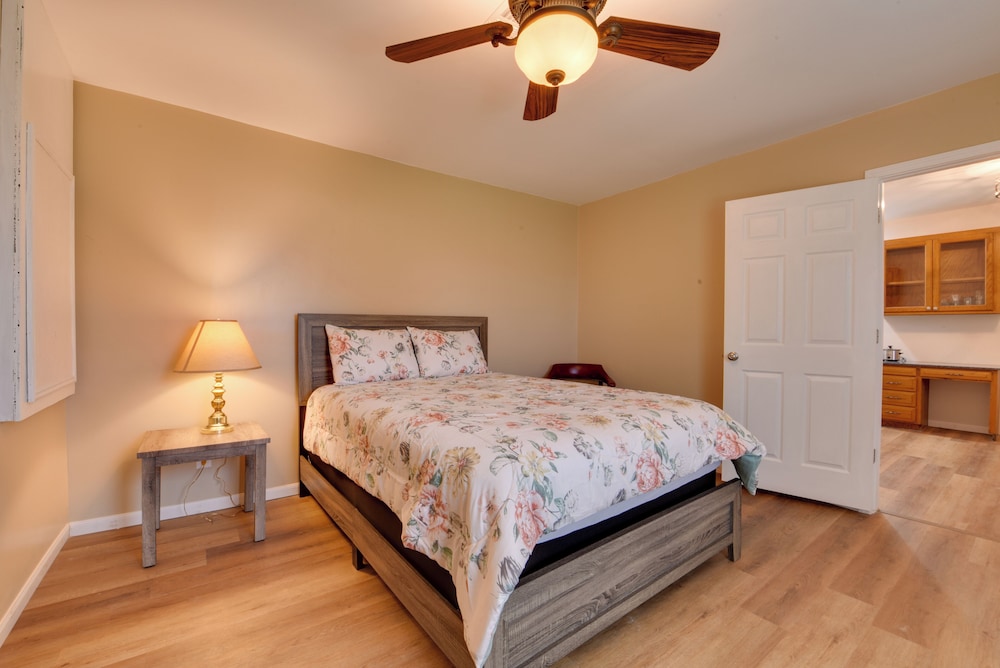 Walking Distance to Casino: Home in Westlake - photo 19