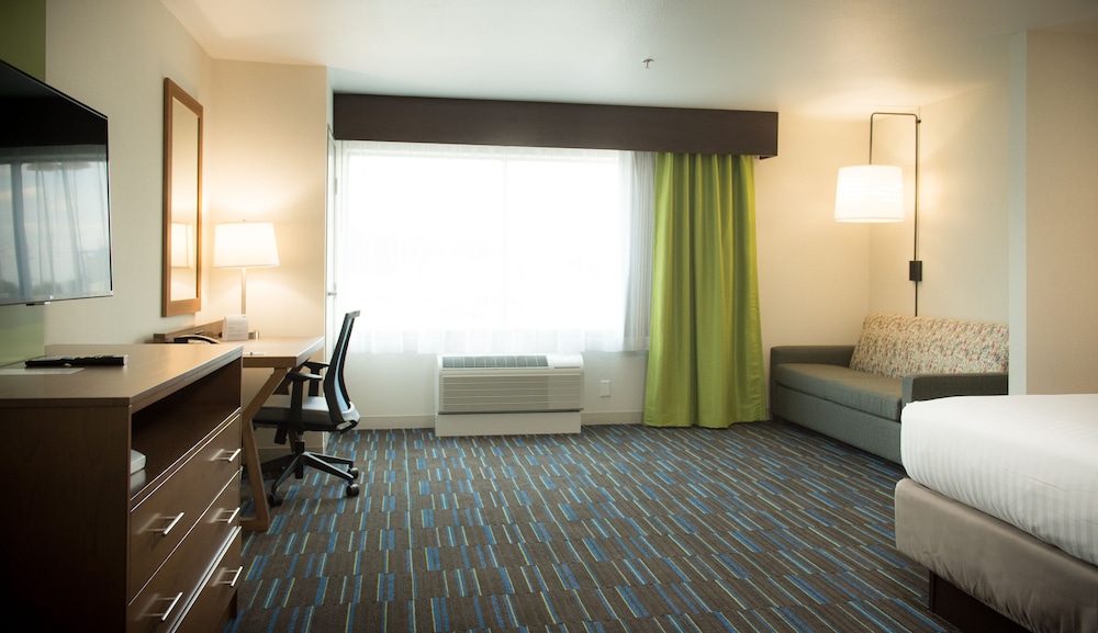 Holiday Inn Express & Suites Rock Falls an IHG Hotel - photo 4