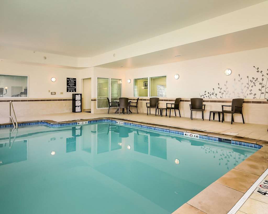 Sleep Inn & Suites Fort Scott - photo 20