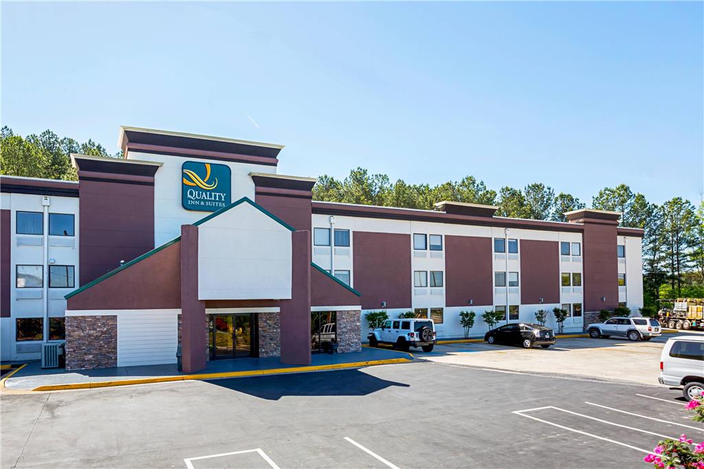 Quality Inn & Suites near Six Flags East - featured photo