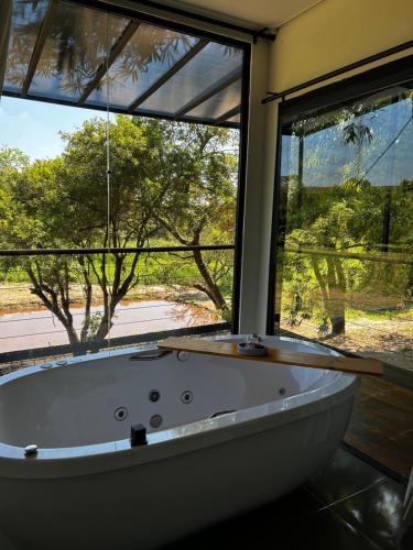 Pousada Sunrise Container — hotel in Aracoiaba Da Serra