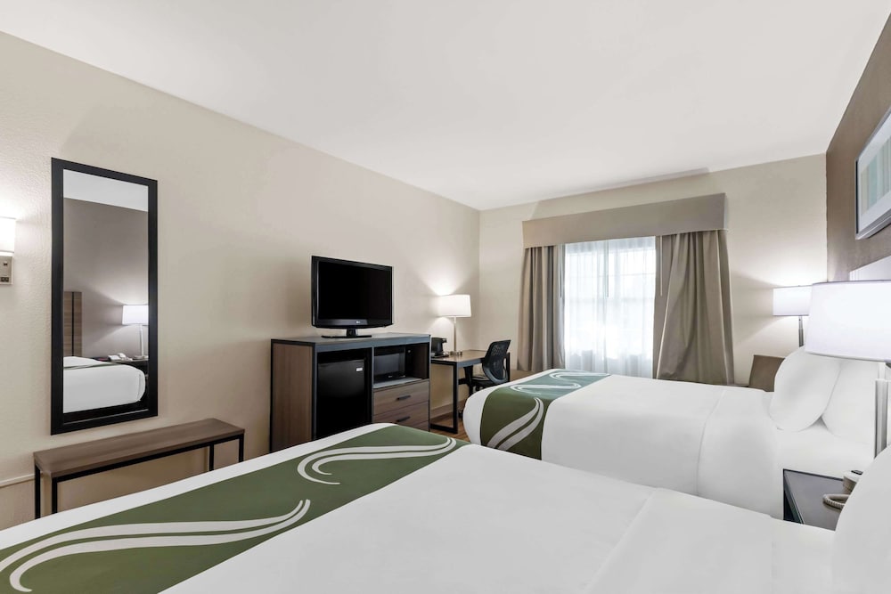 Quality Inn Fayetteville near Historic Downtown Square - photo 24