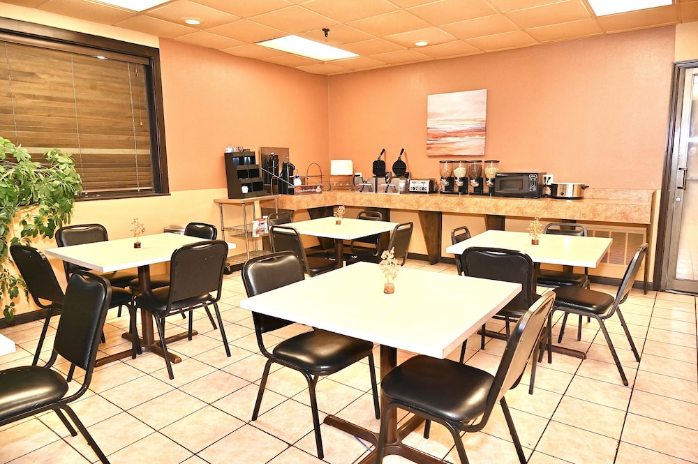Fortune Inn And Suites Newport - photo 67