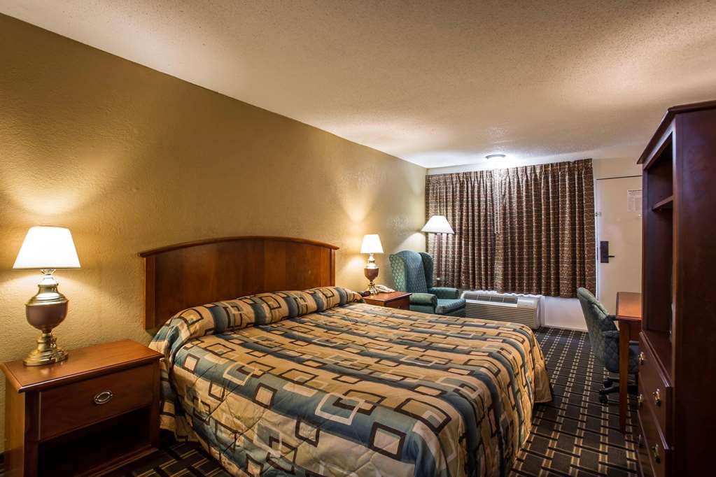 Econo Lodge Salisbury South - photo 22
