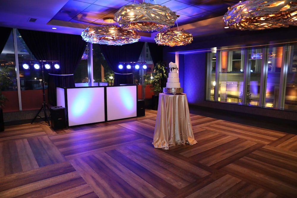 Hilton Garden Inn Pittsburgh Downtown - photo 43