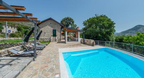 Villa Rosa — 4-Star Luxury Hotel in Ravno, Bosnia and Herzegovina