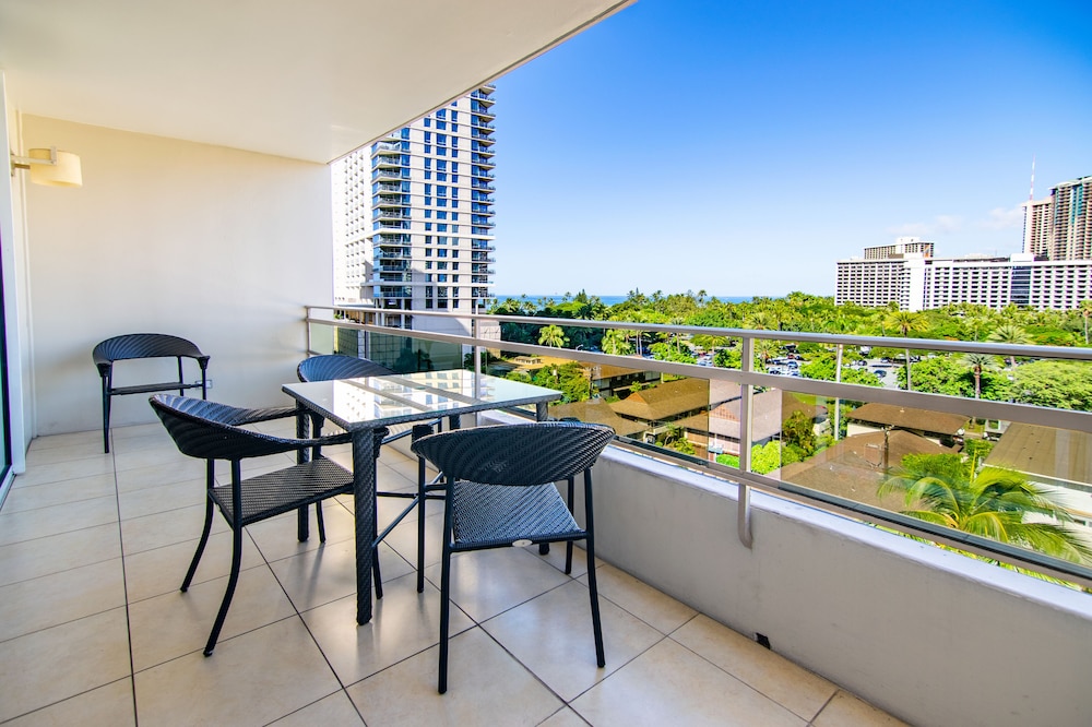 Regency on Beachwalk Waikiki by OUTRIGGER - photo 52