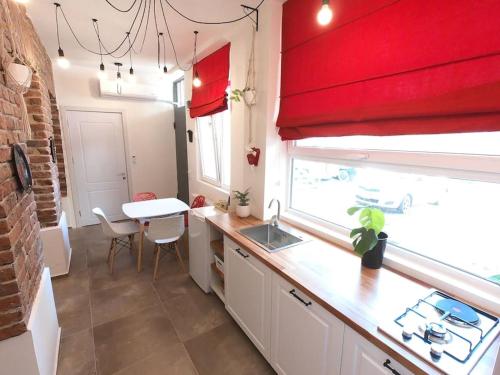 Matisse apartment in old Tbilisi