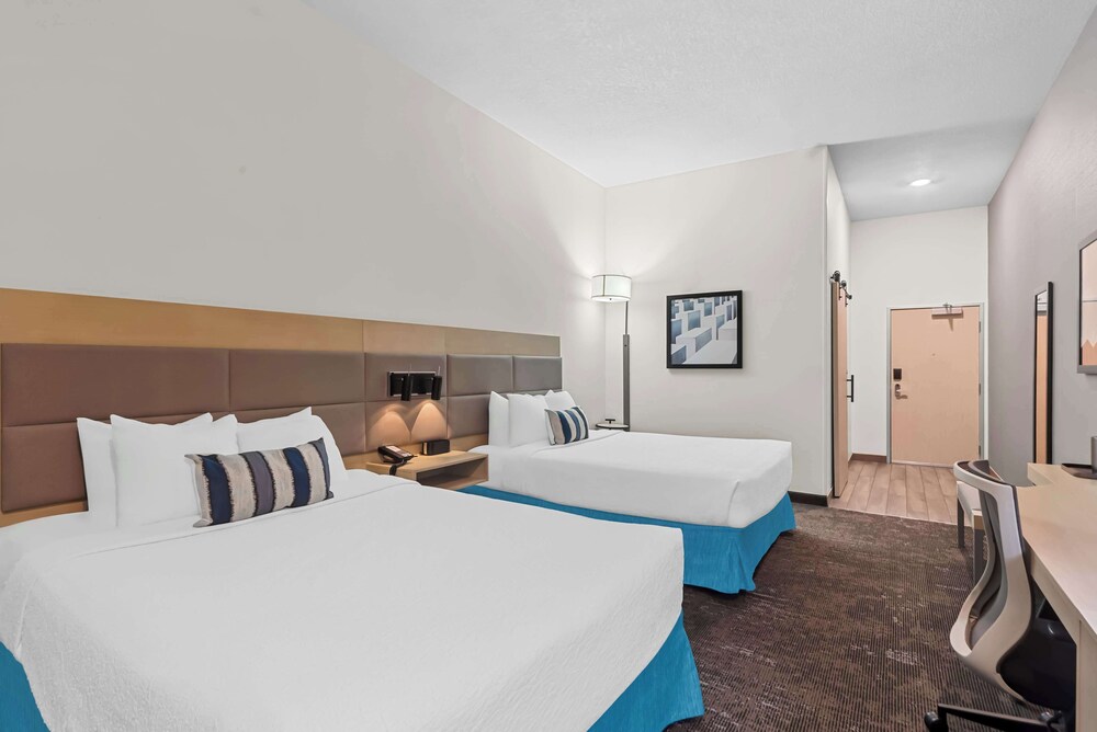 Best Western Plus Ogallala Inn - photo 23