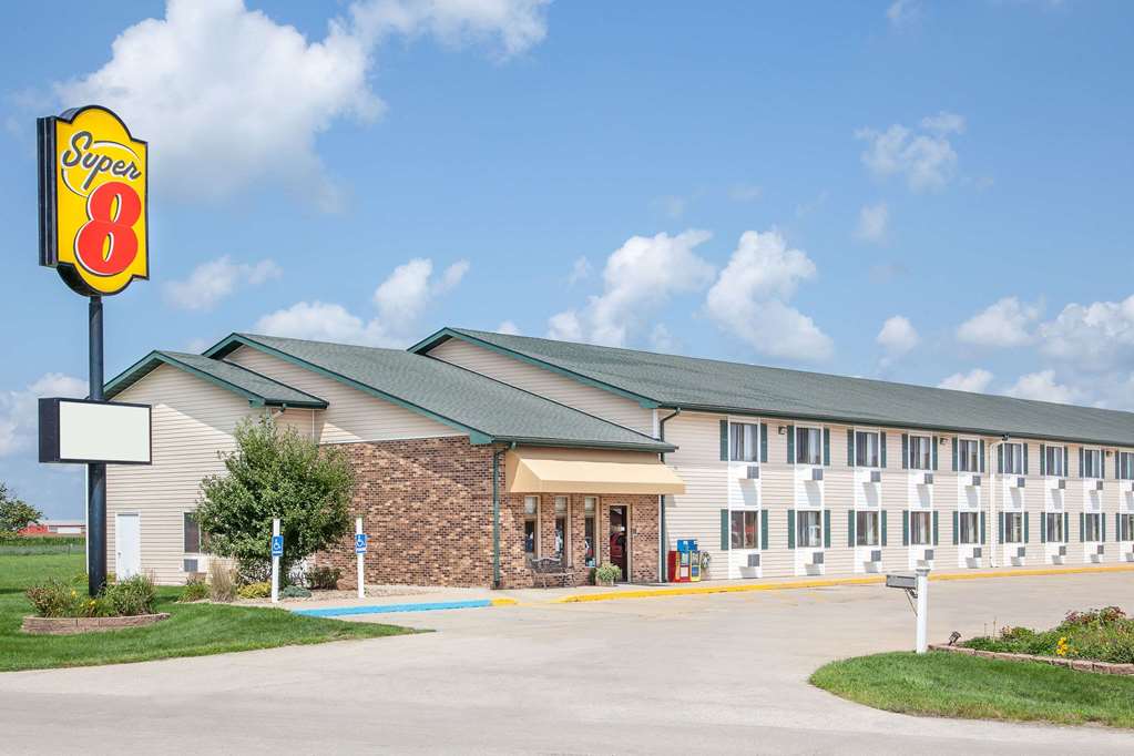 Super 8 by Wyndham Mt Pleasant - featured photo