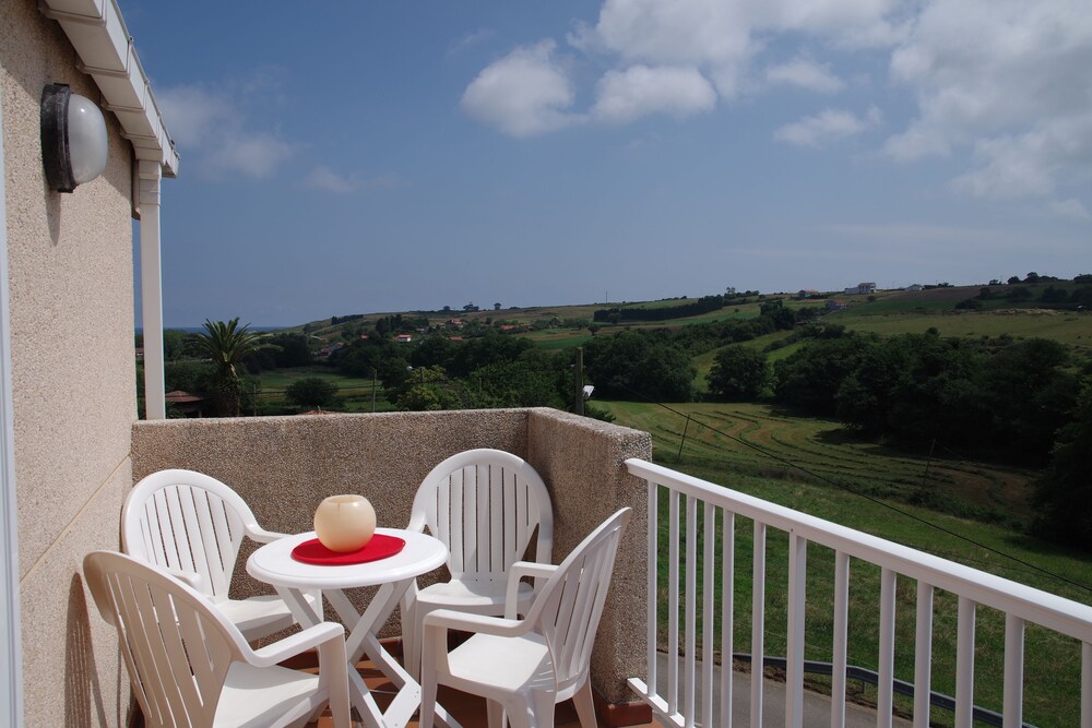 Hotel Villanueva in Luanco, Spain