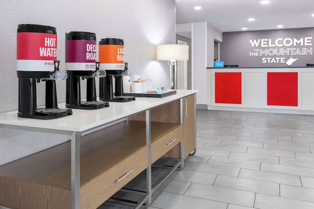 Hampton Inn Martinsburg - photo 4