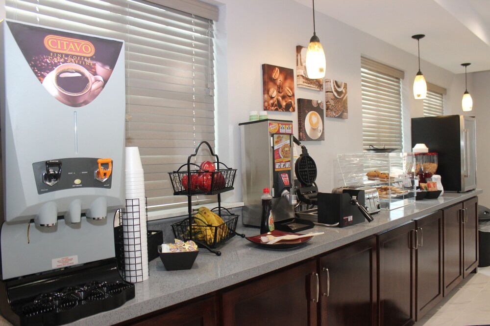Paris Inn & Suites - photo 17