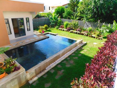 2 Bedrooms Ground floor villa with private pool & garden — 4-Star Luxury Hotel in Albion, Mauritius