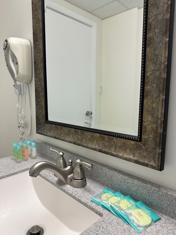The Wellington Hotel & Suites Oceanblock - photo 32
