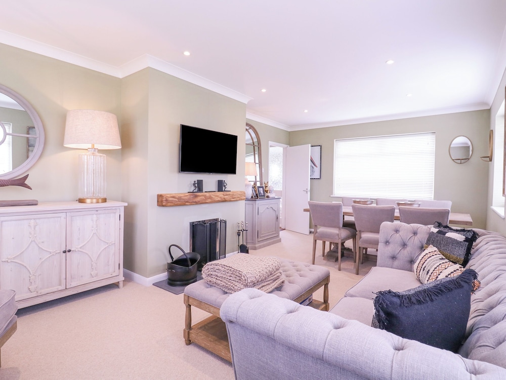 The Farmhouse — 4-Star Luxury Hotel in Clacton-On-Sea, United Kingdom