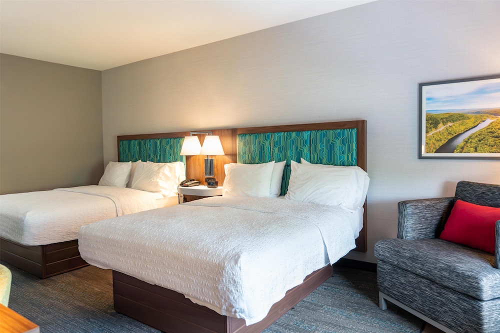 Hampton Inn Turnersville - photo 18