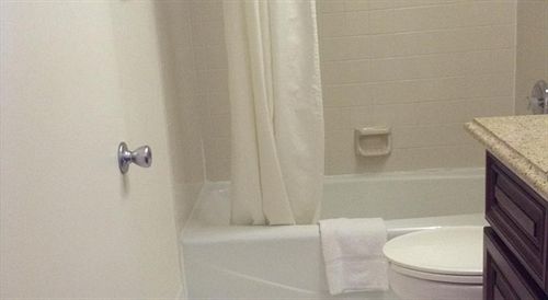 Portofino Beach Inn - photo 5