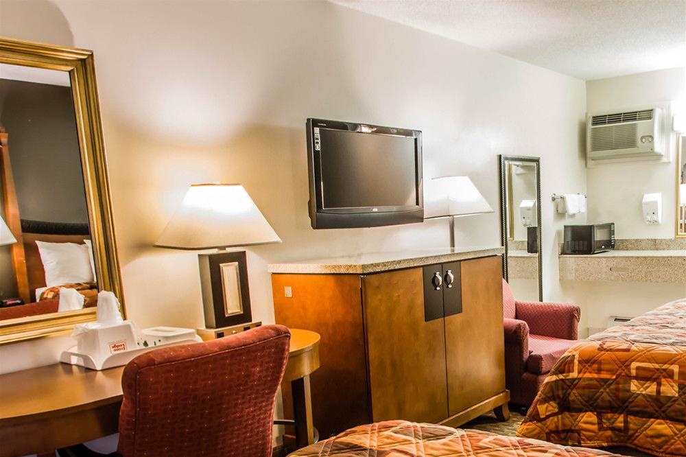 EOD Surestay Hotel by Best Western Tonawanda - photo 15