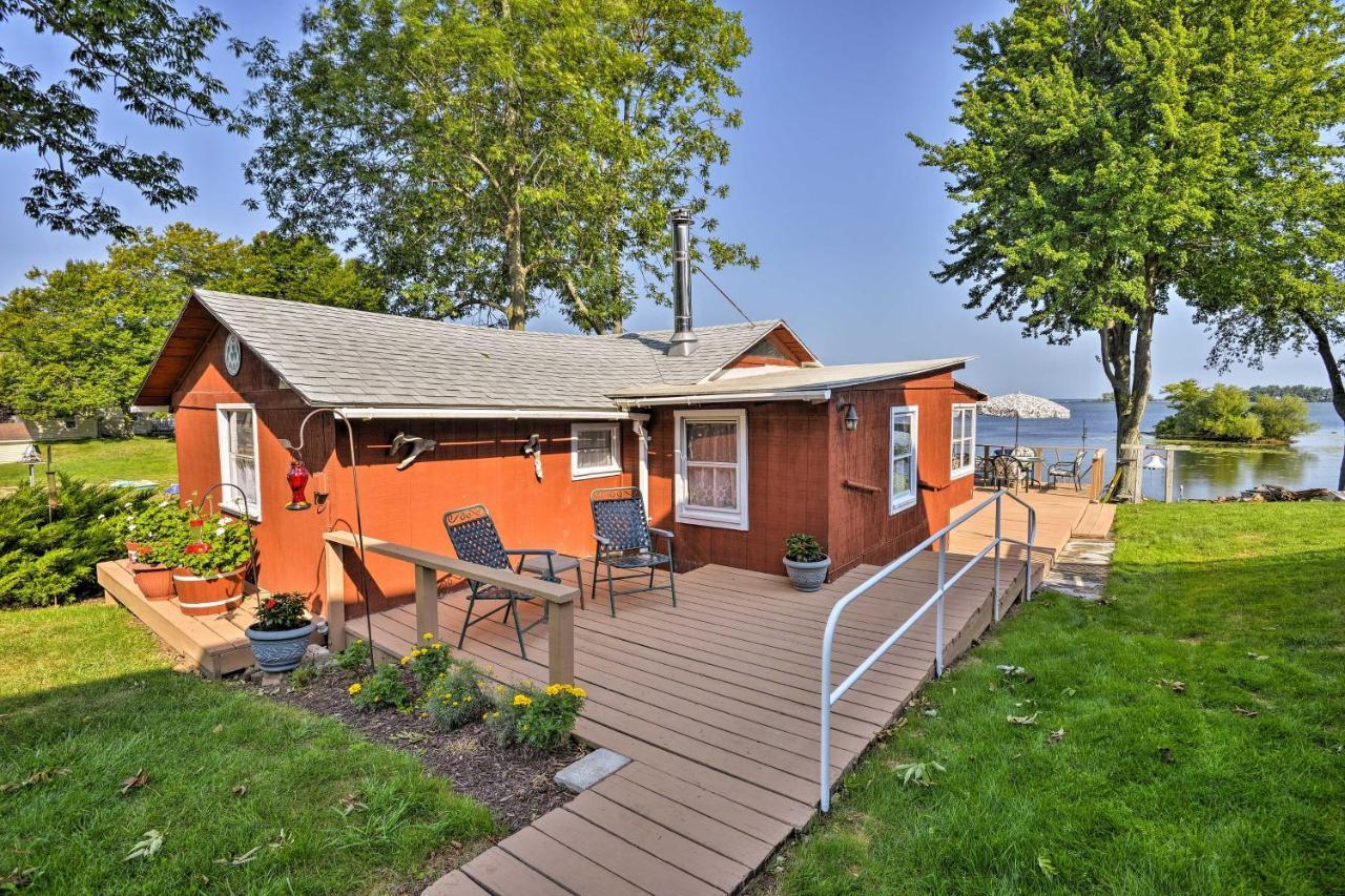 Bayfront Red Creek Vacation Rental With Boat Dock 12792285 — Syracuse
