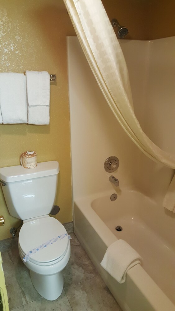 Kc Motel - photo 10