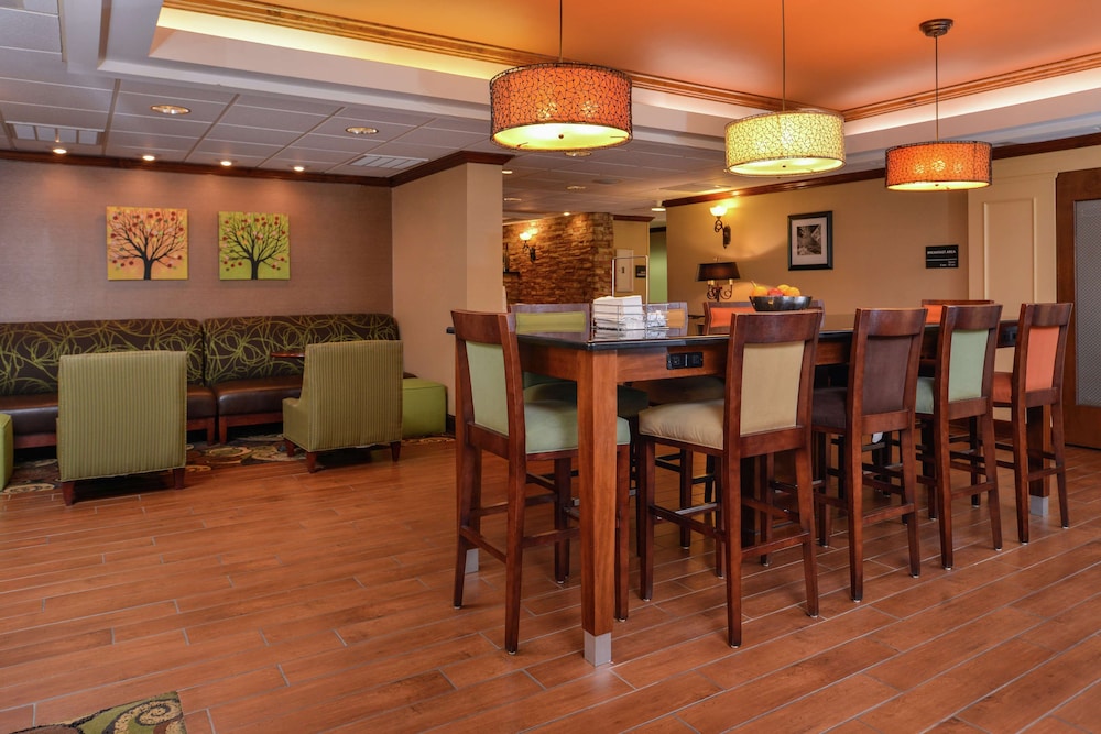 Hampton Inn South Hill - photo 57