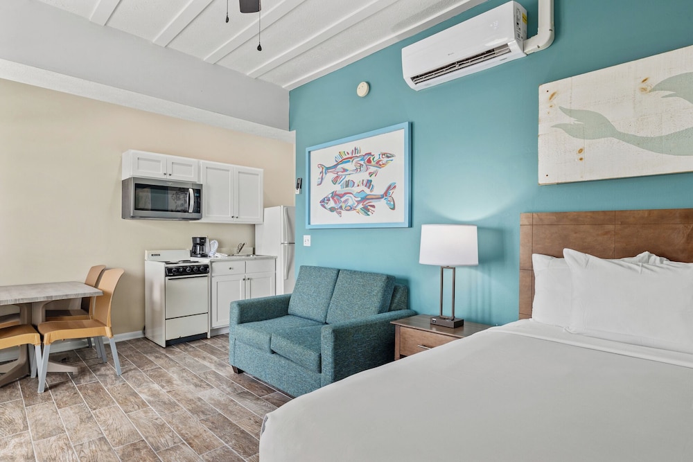Sandpiper Beacon Beach Resort - photo 91