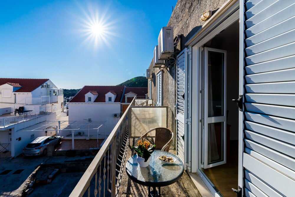 Burum Accommodation