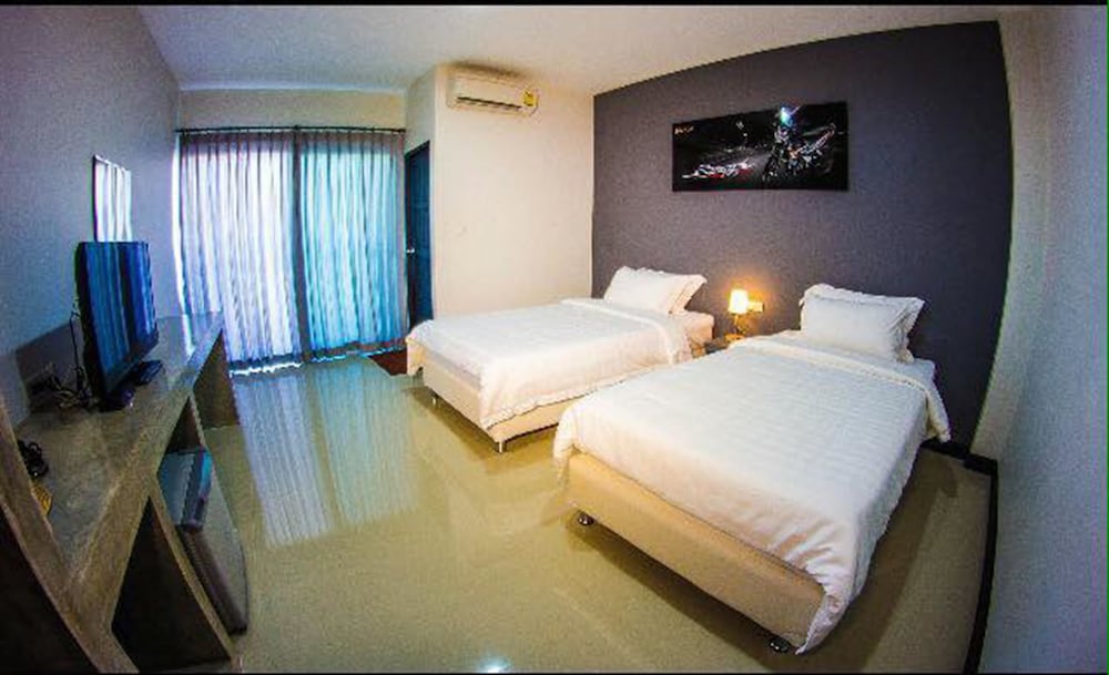 Plus Hotel Loei — Wang Saphung — photo 4