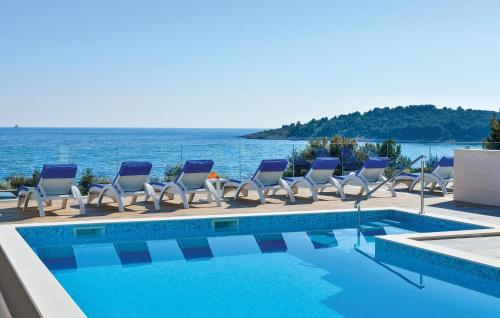 Cozy Apartment In Rogoznica With Sauna — 4-Star Luxury Hotel in Rogoznica, Croatia