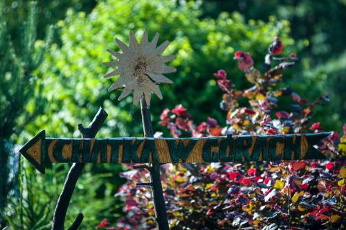 Chatka w gorach - carbon neutral hotel in Lewin Klodzki