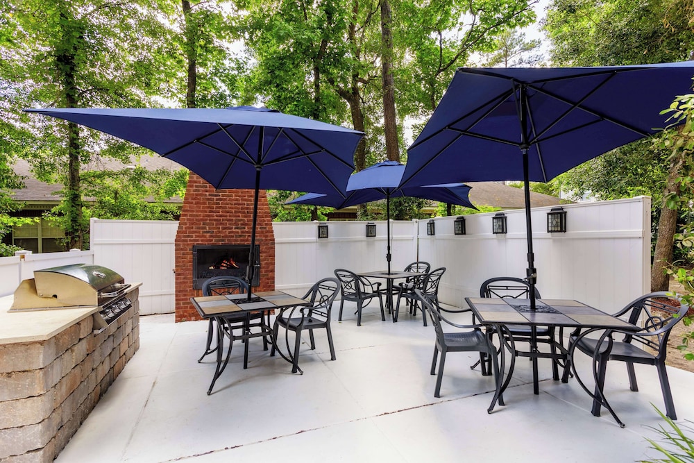 Hampton Inn & Suites Tallahassee I 10 Thomasville Road - photo 69