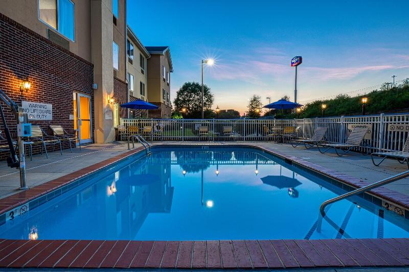 Fairfield Inn by Marriott Charlotte Mooresville - photo 81