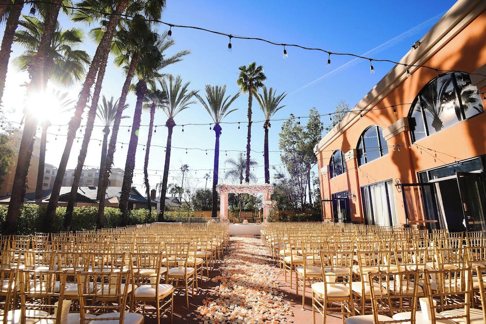 Delta Hotels by Marriott Anaheim Garden Grove - photo 21