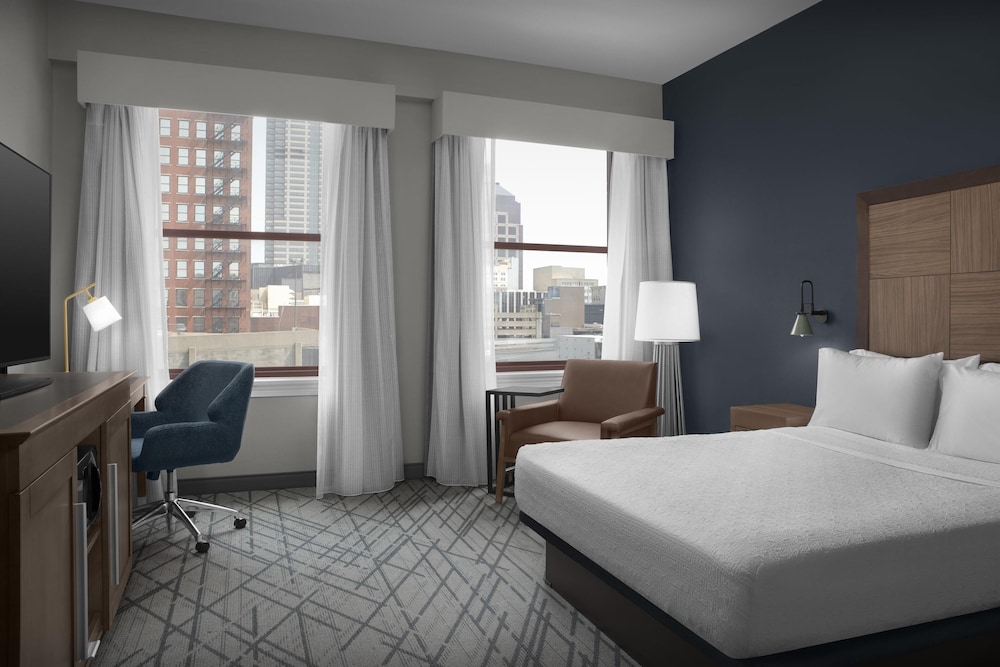 Hampton Inn Indianapolis Downtown Across from Circle Centre - photo 22