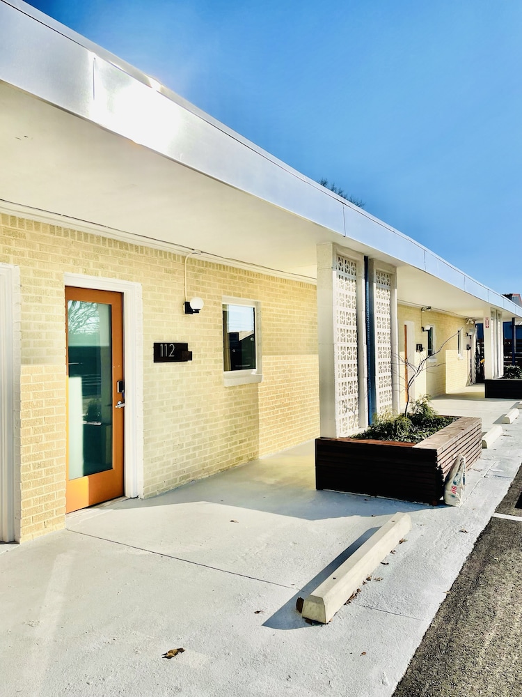 New South Motor Inn - photo 46