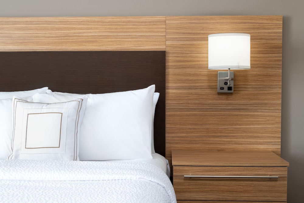 TownePlace Suites by Marriott Indianapolis Airport - photo 7