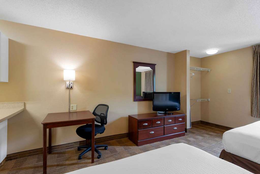 Extended Stay America Suites Atlanta Perimeter Crestline - photo 18