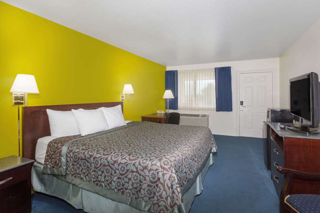 Days Inn by Wyndham Delta - photo 13