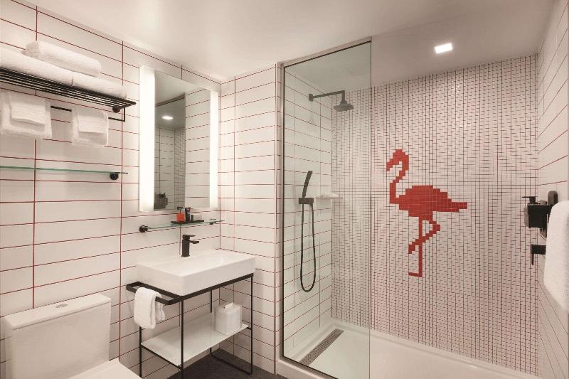 Kompose Boutique Hotel Miami Airport - photo 29
