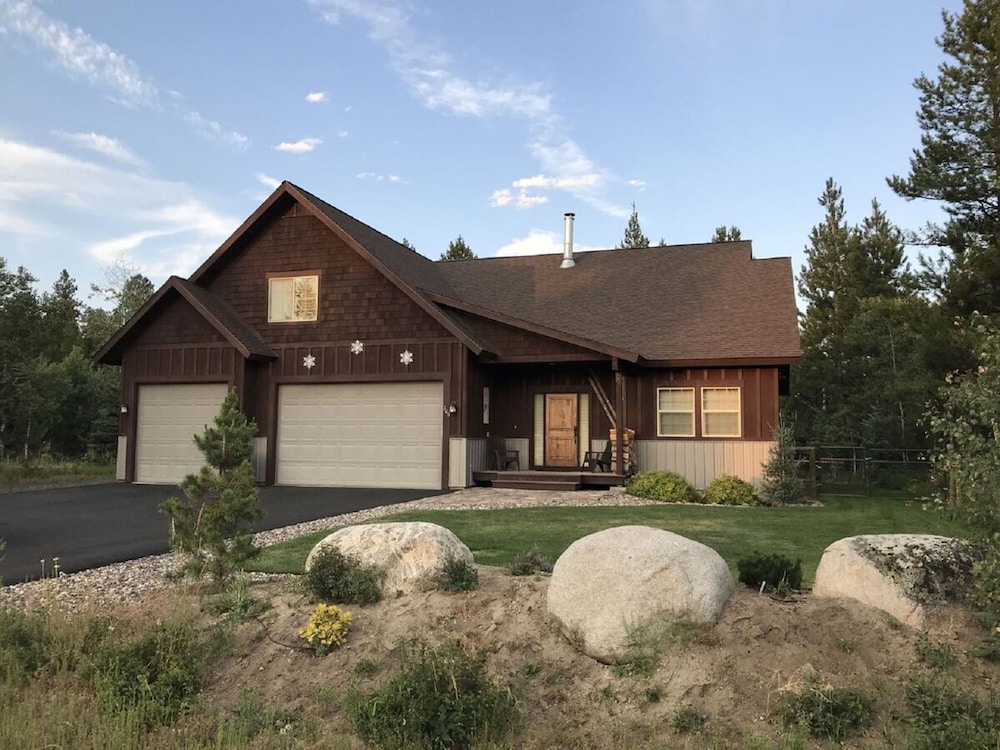 Tj's Mountain Haus By Casago Mccall Donerightmanagement — 4-Star Luxury Hotel in Mccall, United States