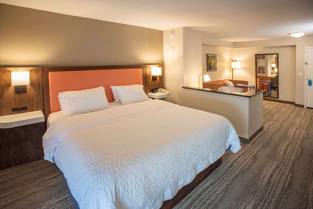 Hampton Inn Pensacola Airport - photo 30