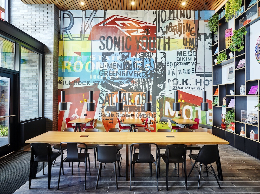 citizenM Seattle Pioneer Square - photo 7