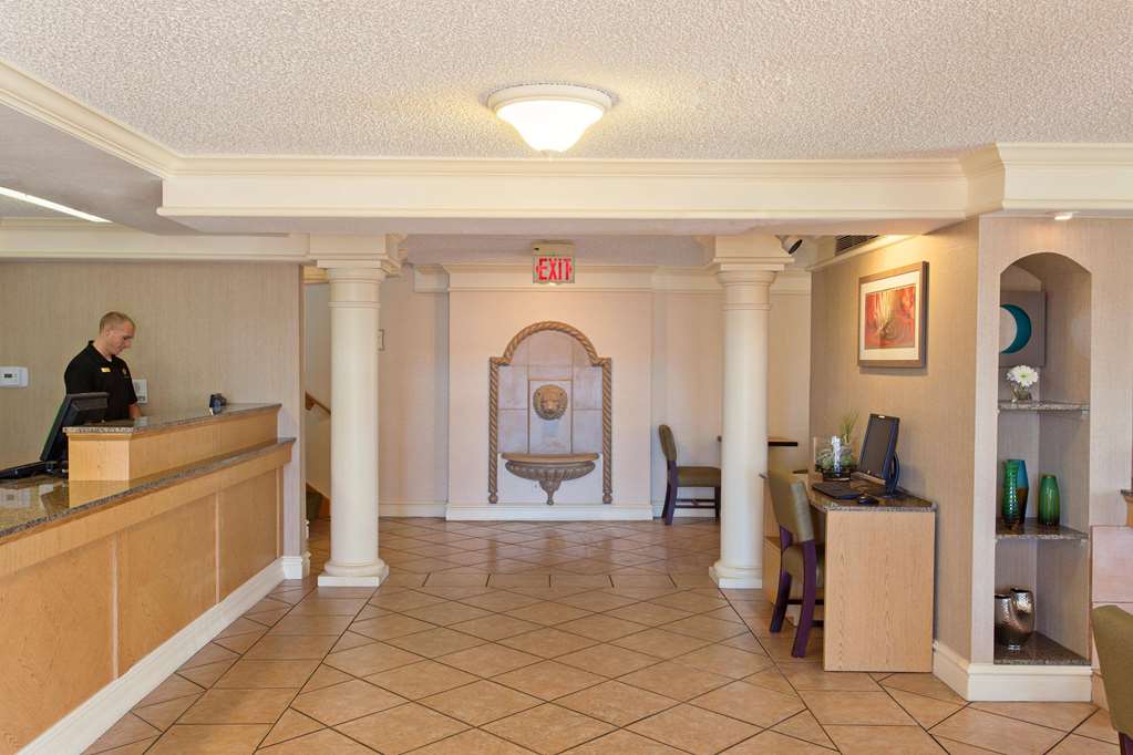 La Quinta Inn by Wyndham Costa Mesa Newport Beach - photo 2