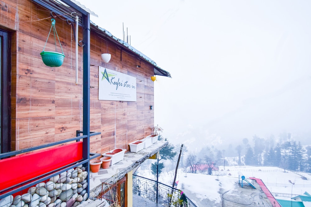 Oyo 14170 Kufri Star Inn — Shimla