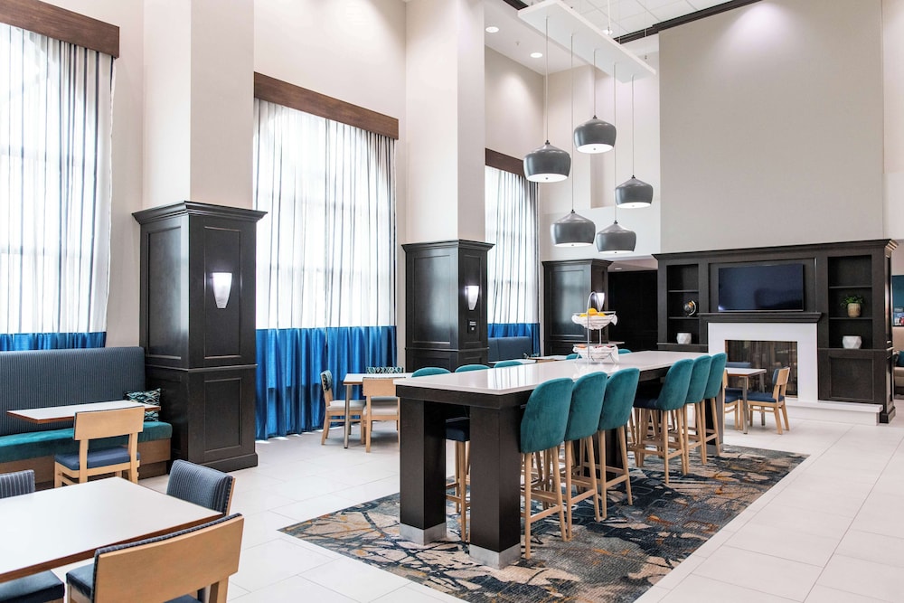 Hampton Inn & Suites Effingham - photo 4