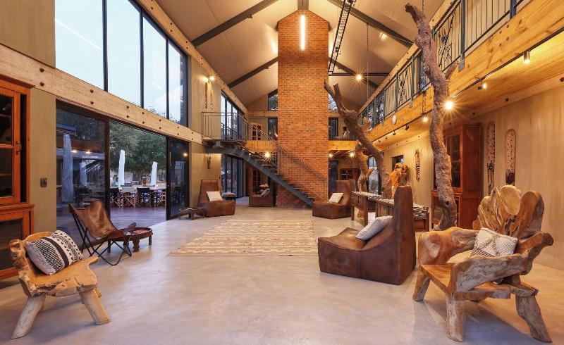 Naka Luxury Safari Lodge — 5-Star Luxury Hotel in Thabazimbi, South Africa