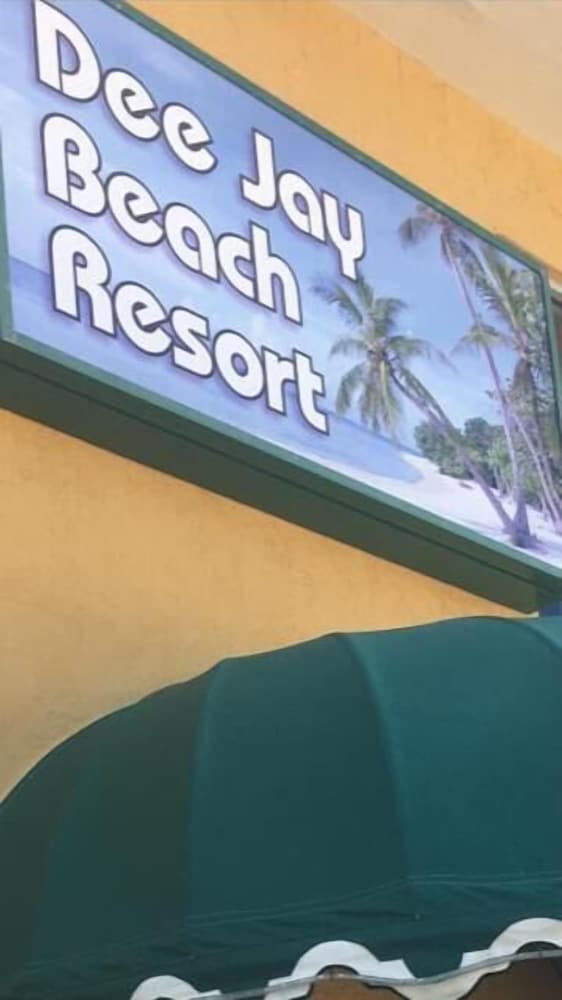 Dee Jay Beach Resort - photo 28