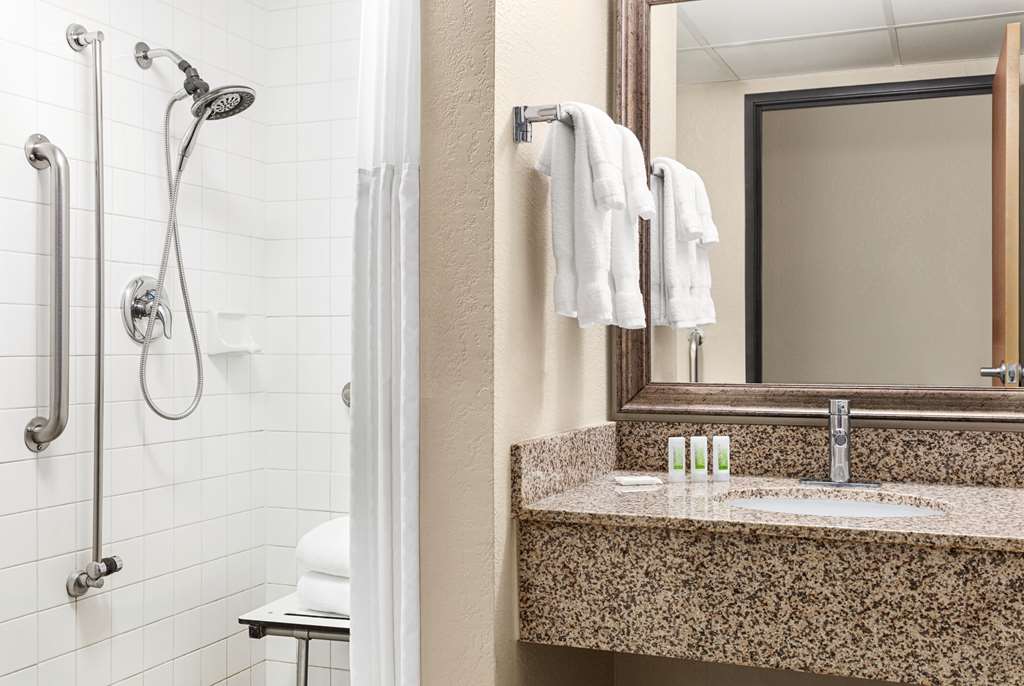 AmericInn by Wyndham Roseau - photo 35