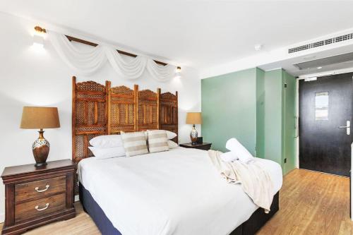Nest on Newcastle E4 - carbon neutral hotel in Perth
